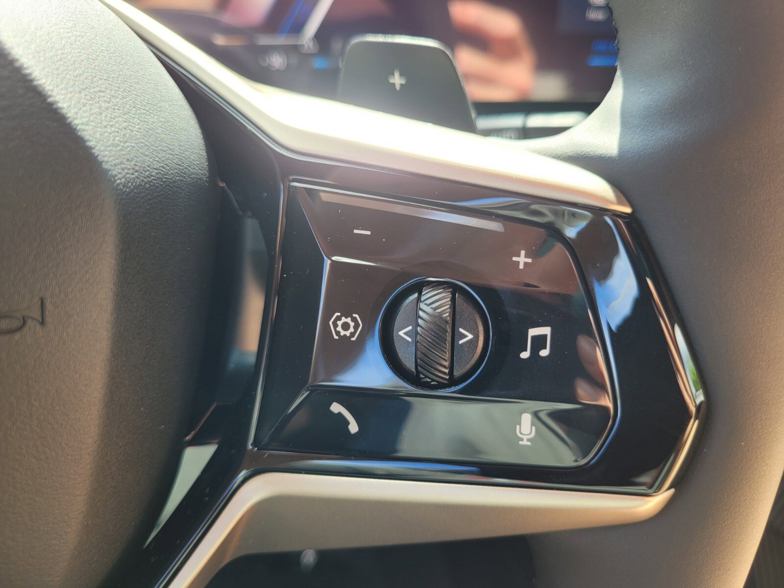 New 2025 BMW X3 xDrive30i w/ Convenience Package image 26