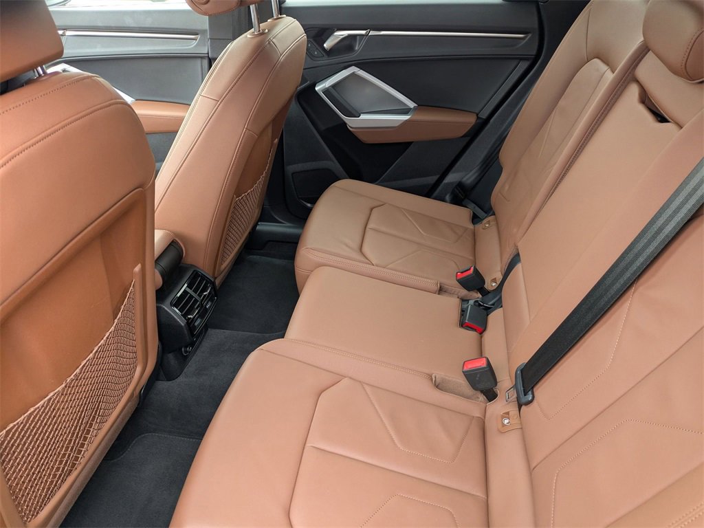 Used 2022 Audi Q3 2.0T Premium image 29