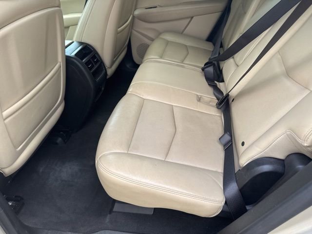 Used 2017 Cadillac XT5 Luxury w/ Driver Awareness Package image 12