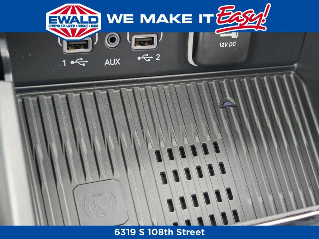 New 2026 Jeep Grand Cherokee Altitude image 29