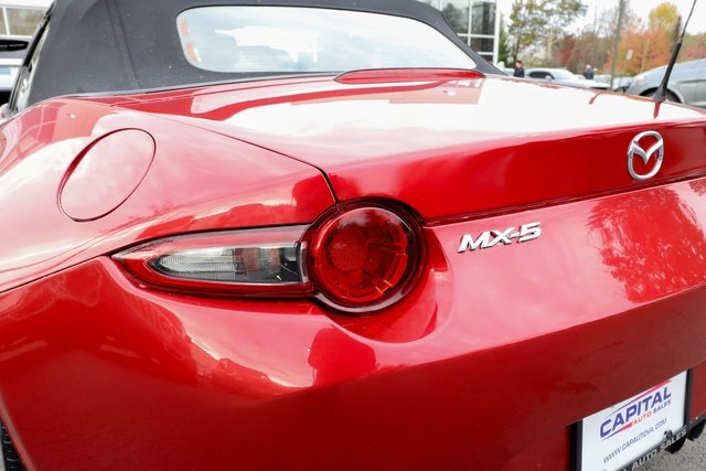 Used 2016 MAZDA MX-5 Miata Sport image 19
