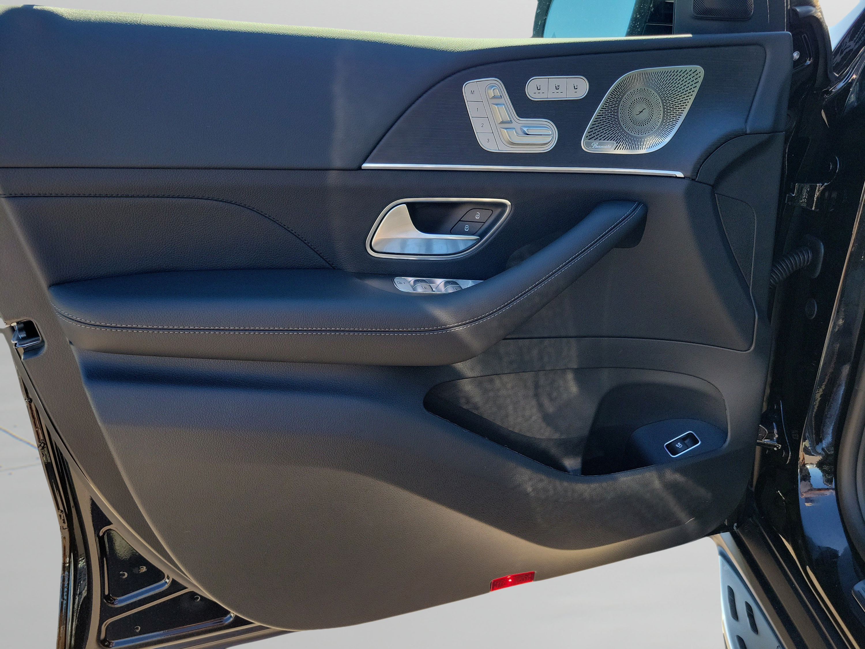 New 2026 Mercedes-Benz GLS 450 4MATIC image 17