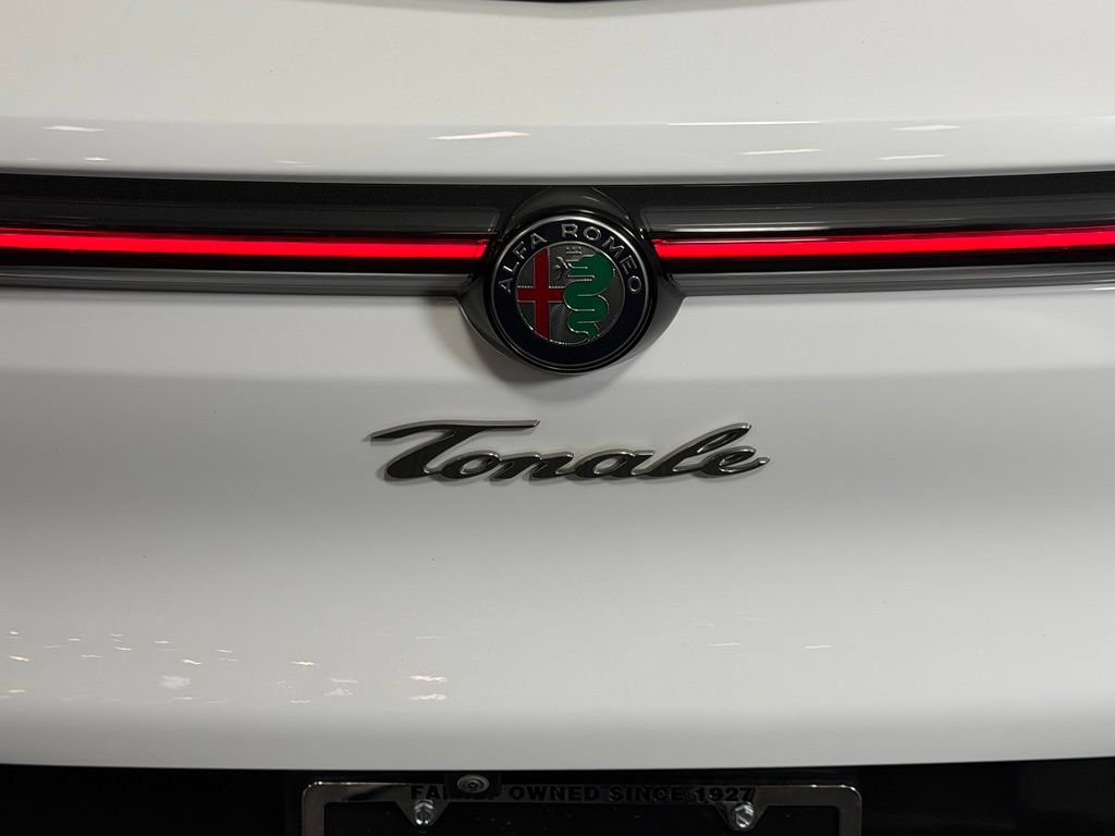 Used 2024 Alfa Romeo Tonale Ti AWD/4WD image 11