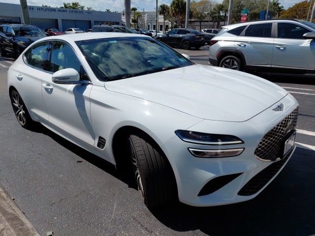 Used 2023 Genesis G70 2.0T image 2