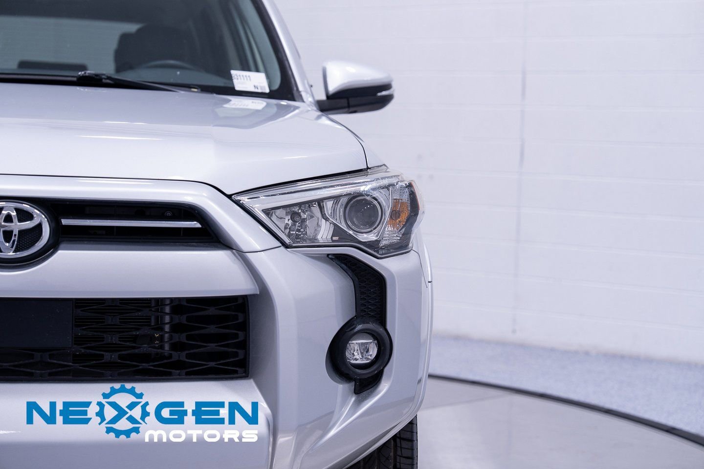 Used 2021 Toyota 4Runner SR5 Premium image 6