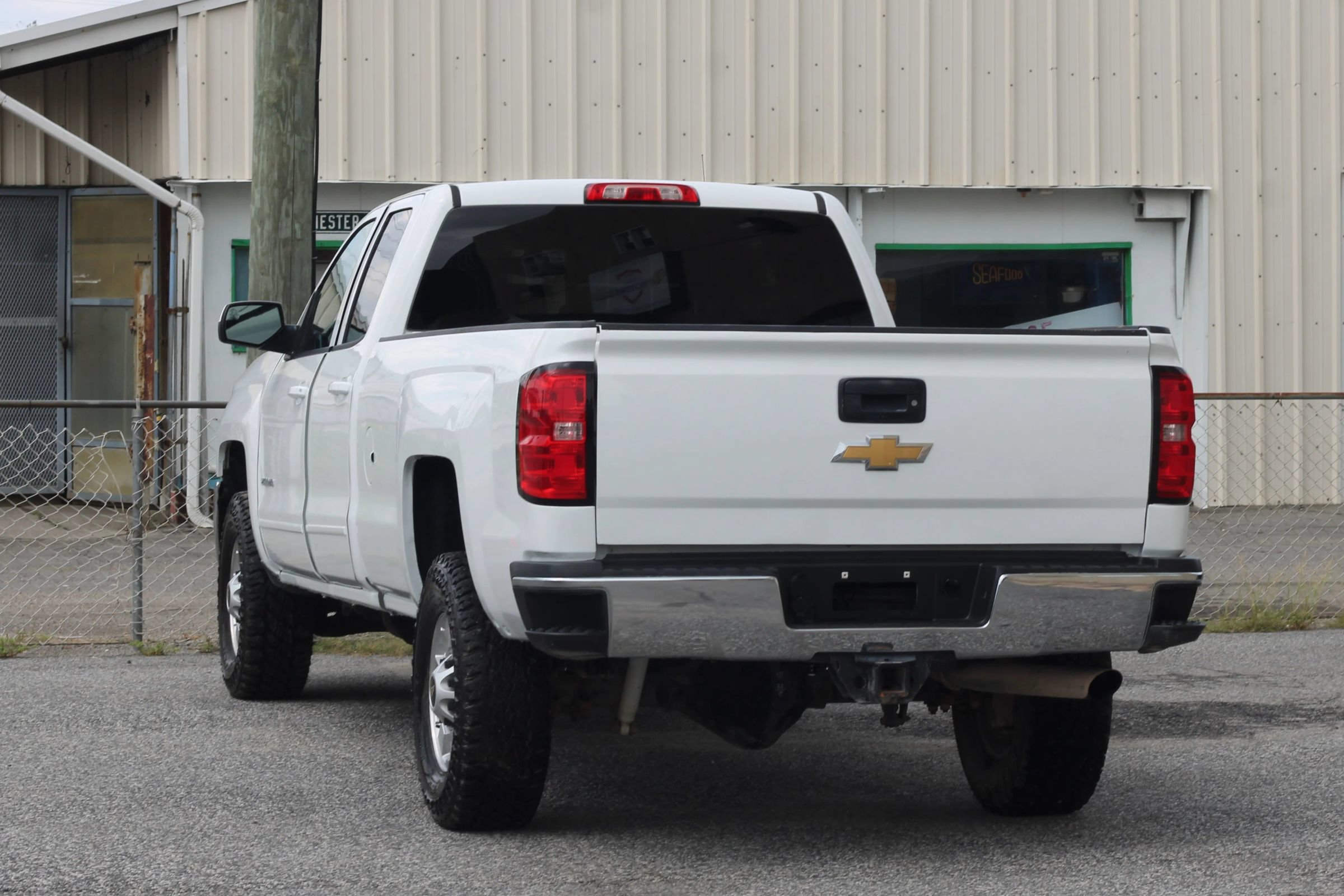 Used 2017 Chevrolet Silverado 2500 LT w/ All Star Edition AWD/4WD image 6