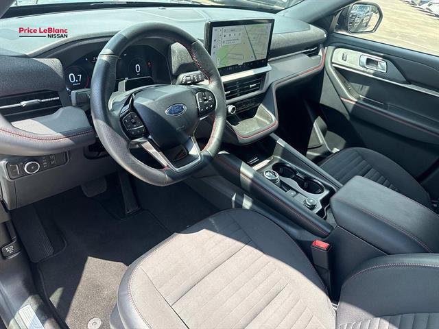 Used 2025 Ford Explorer ST-Line w/ ST-Line Street Pack AWD/4WD image 17