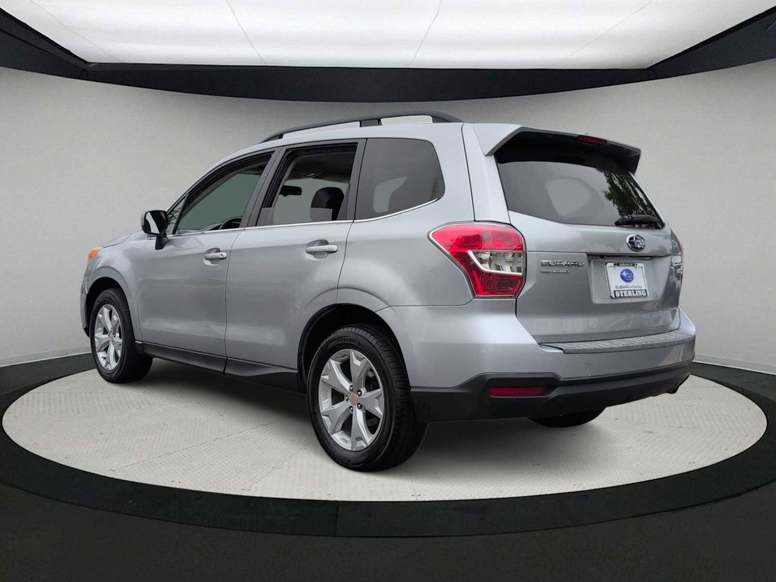 Used 2014 Subaru Forester 2.5i Limited AWD/4WD image 6