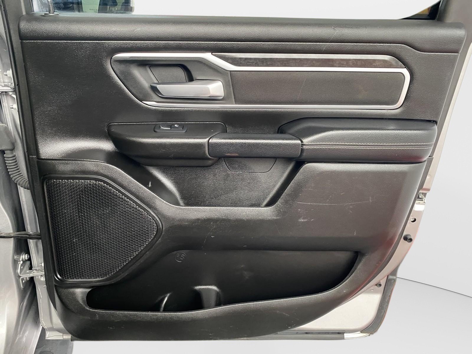 Used 2023 RAM 1500 Big Horn AWD/4WD image 9
