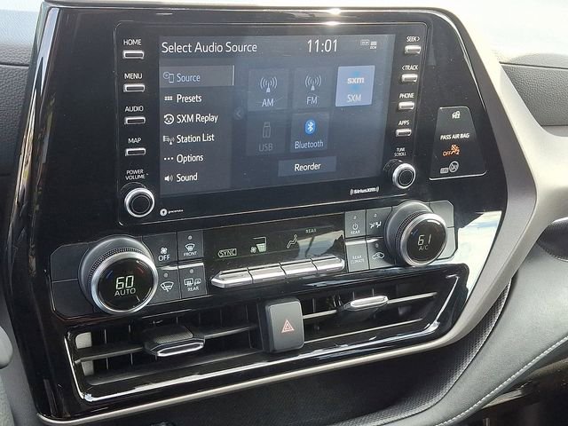 Used 2022 Toyota Highlander L AWD/4WD image 18