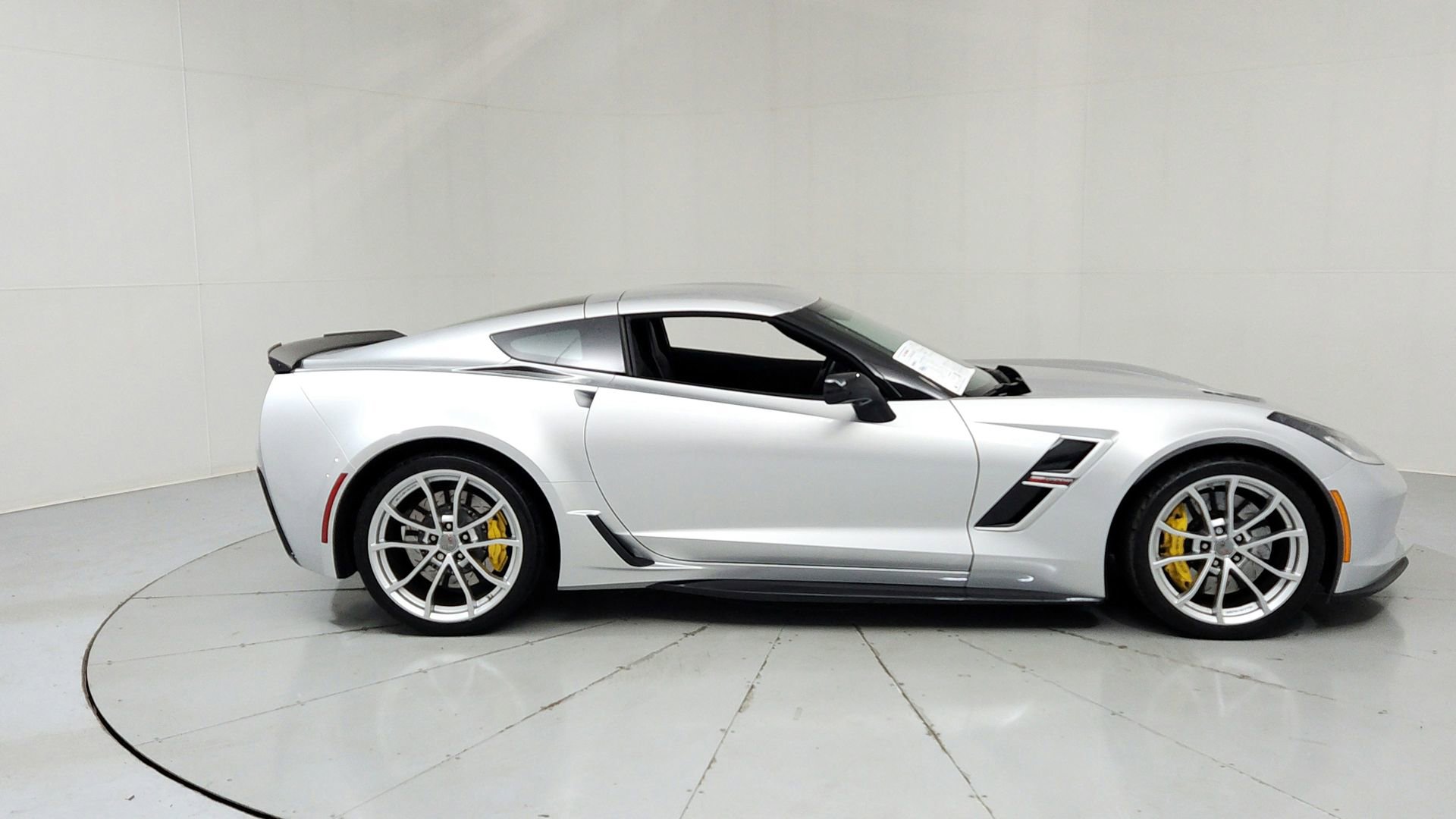 Used 2019 Chevrolet Corvette Grand Sport w/ Battery Protection Package RWD image 6