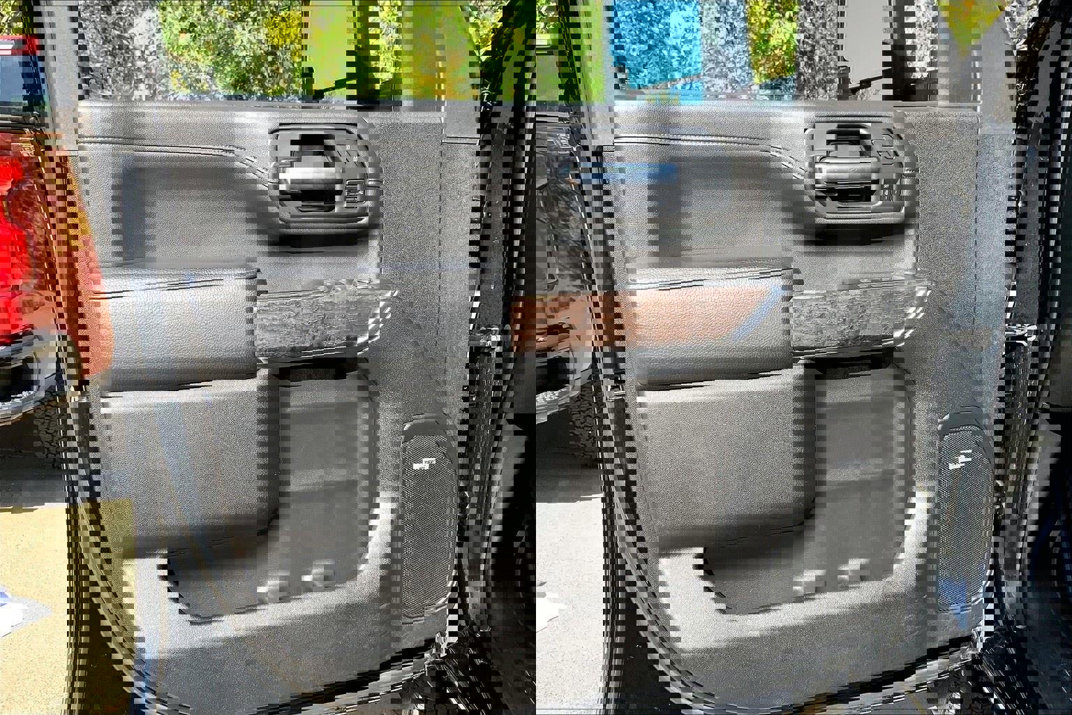 Used 2023 GMC Sierra 3500 Denali w/ Denali Ultimate Package image 22