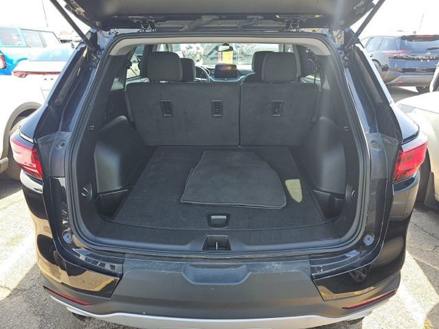 Used 2025 Chevrolet Blazer LT image 17