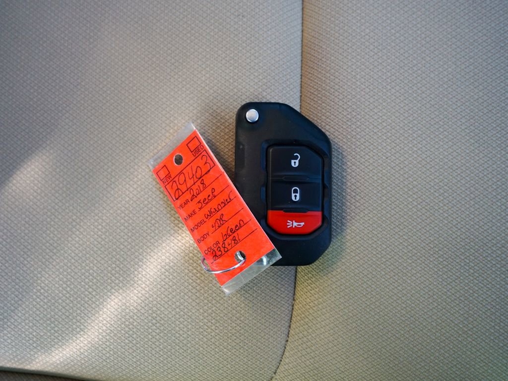 Used 2018 Jeep Wrangler Unlimited Sport S image 27