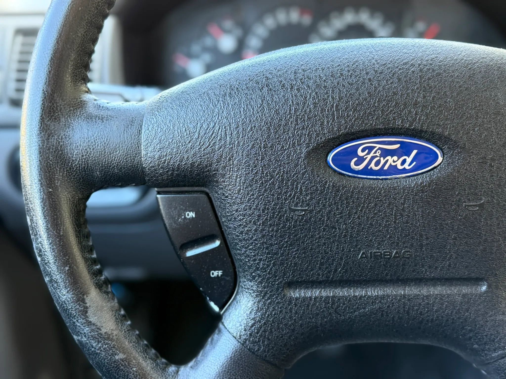 Used 2005 Ford Explorer Sport XLT image 26