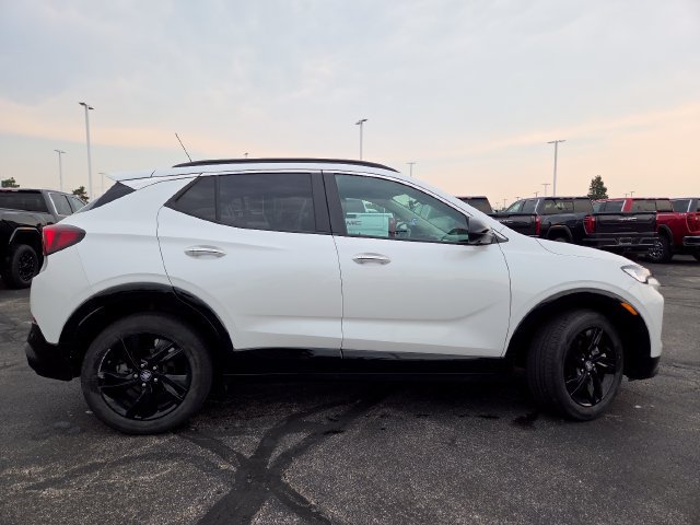 Used 2024 Buick Encore GX Sport Touring w/ Comfort Package FWD image 17