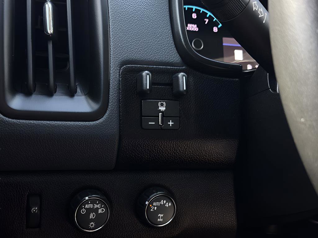 Used 2022 Chevrolet Colorado Z71 w/ Z71 Midnight Edition AWD/4WD image 20