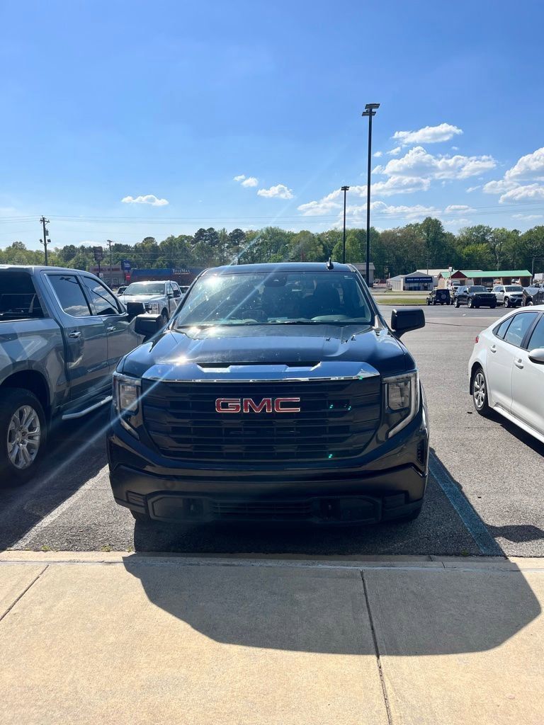 Used 2026 GMC Sierra 1500 Pro w/ Pro Value Package image 1
