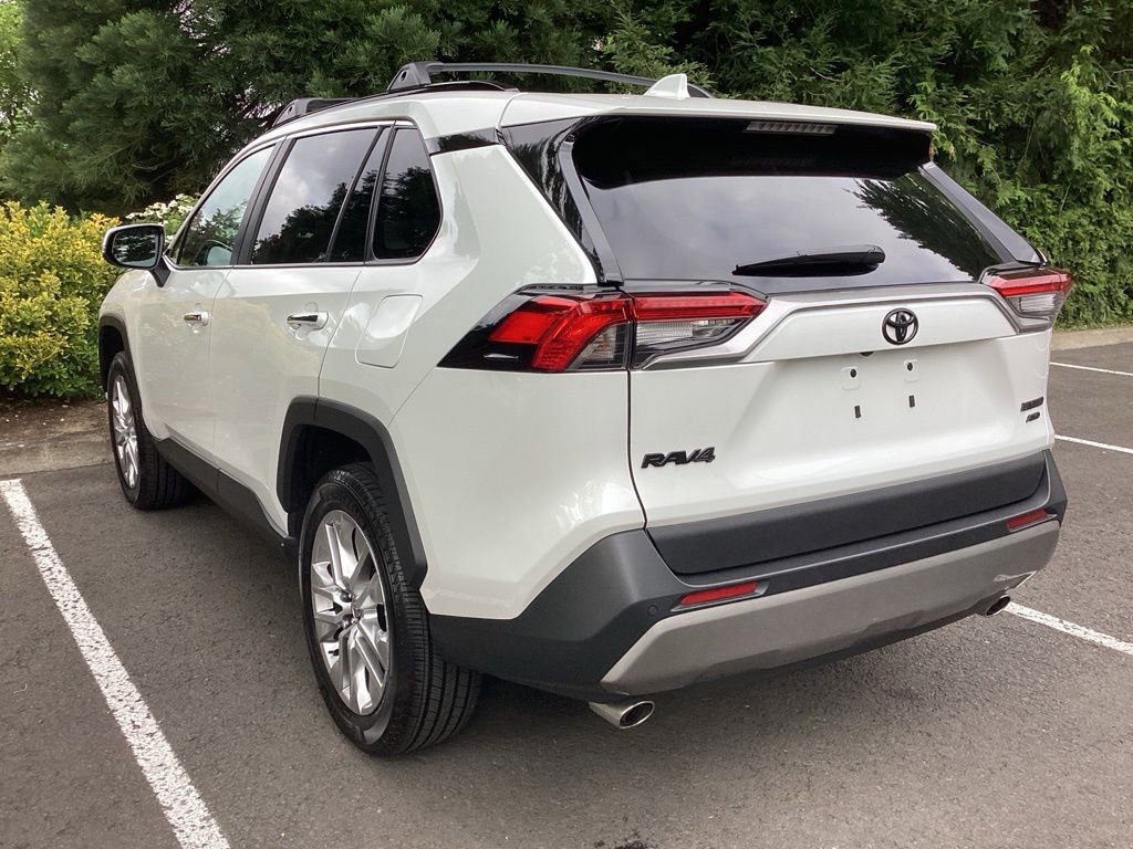 Used 2024 Toyota RAV4 Limited w/ Advanced Technology Package AWD/4WD image 12