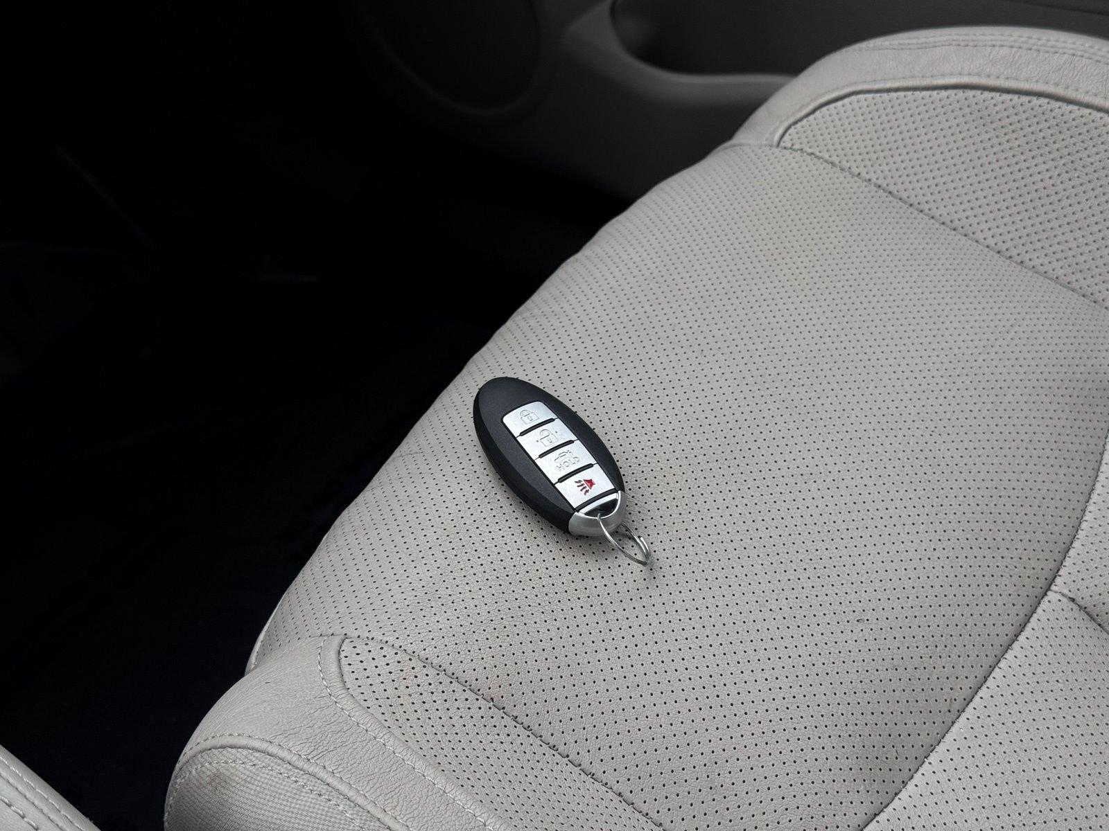 Used 2018 Nissan Rogue Sport SL AWD/4WD image 40