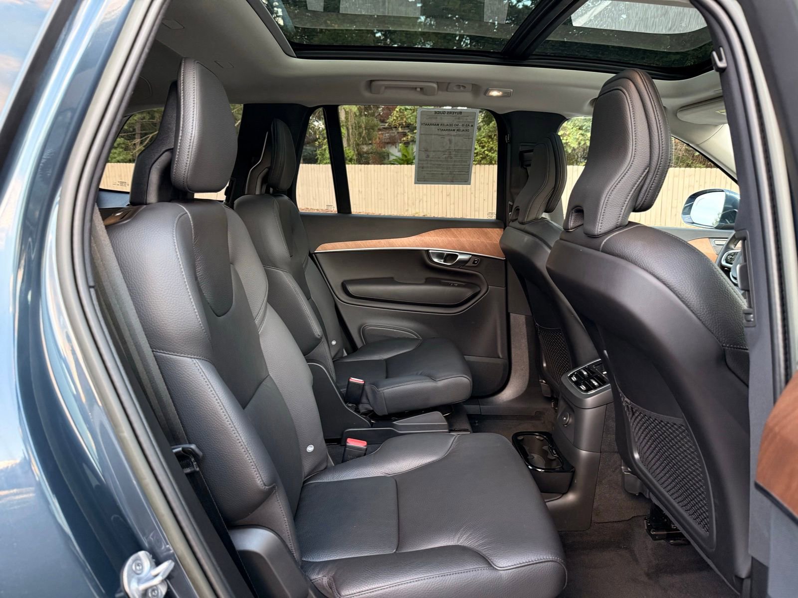 Used 2023 Volvo XC90 T8 Plus image 32