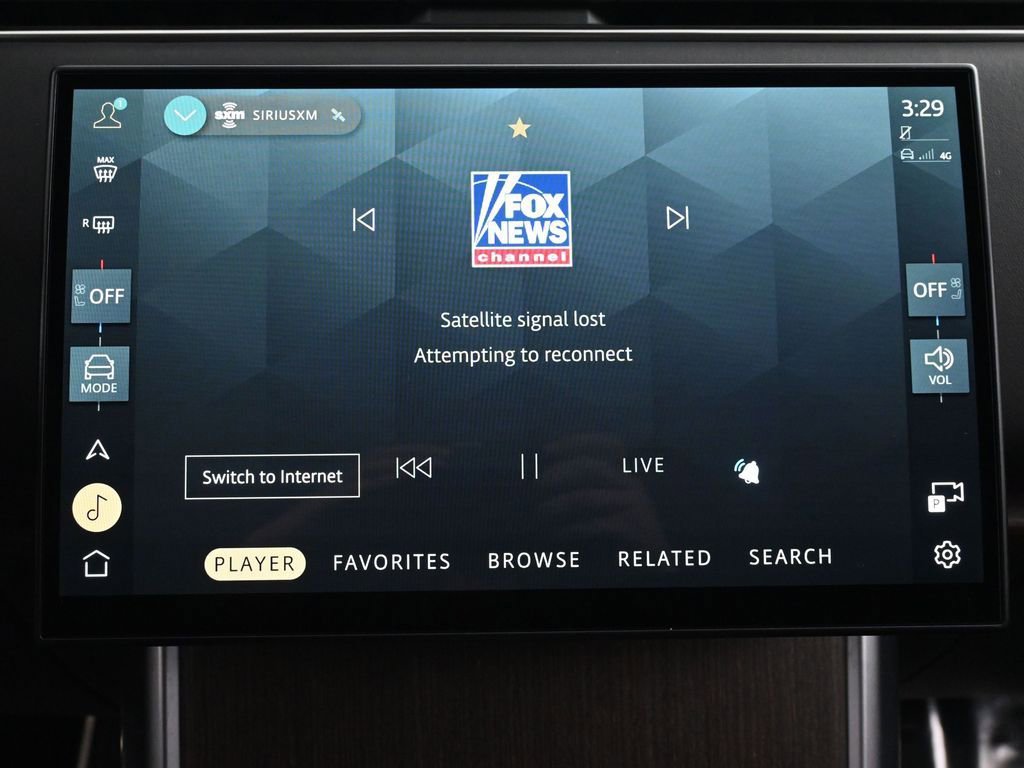 Used 2024 Land Rover Range Rover SE image 36