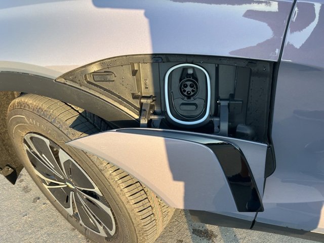 New 2025 Chevrolet Blazer EV LT image 3