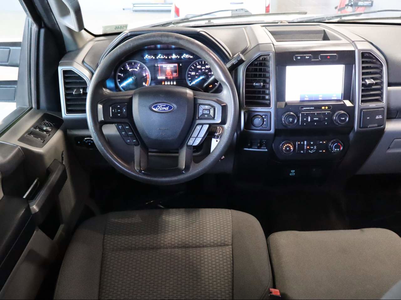 Used 2020 Ford F550 4x4 Crew Cab Super Duty image 14