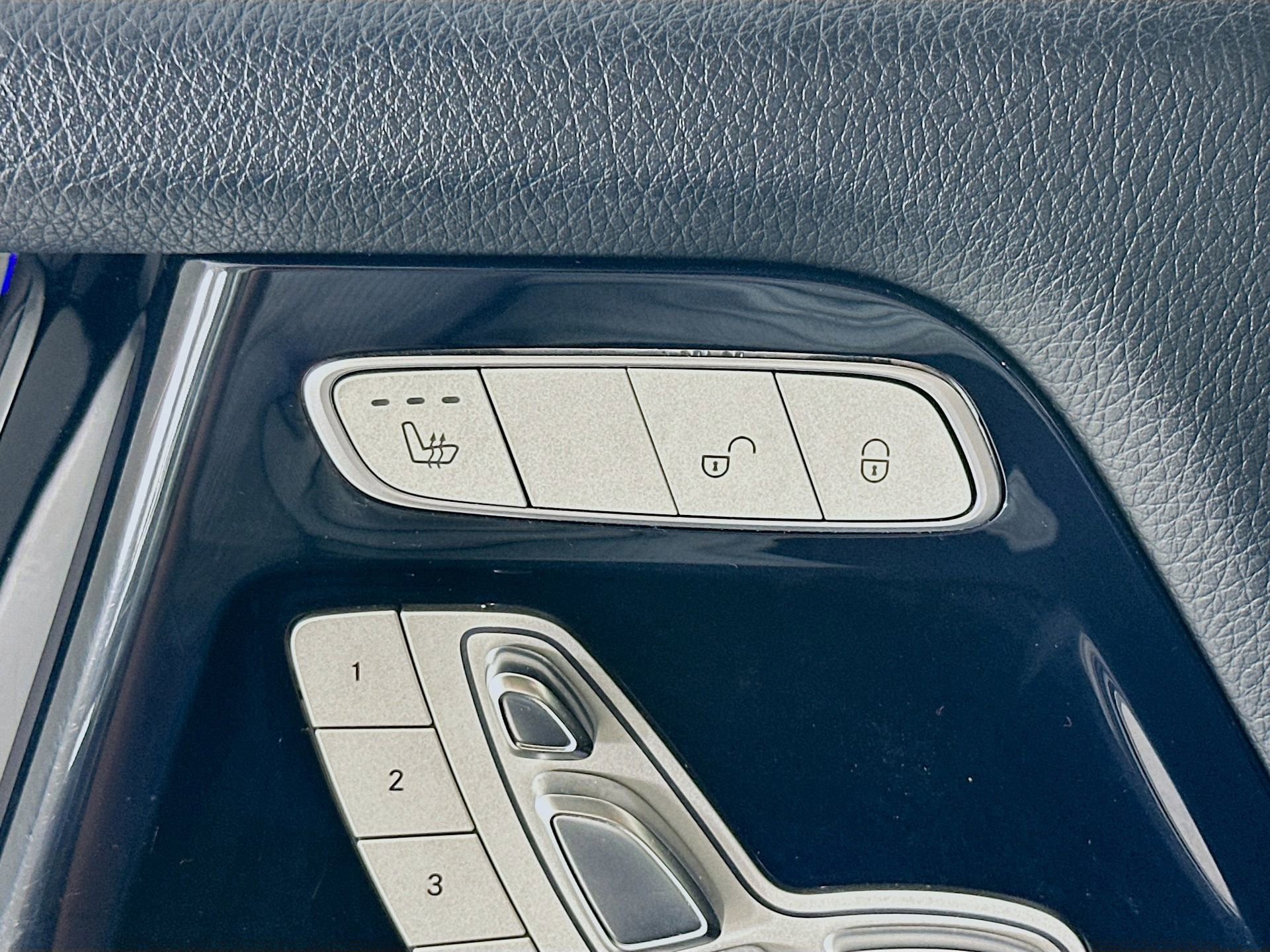 Used 2020 Mercedes-Benz G 550 image 22