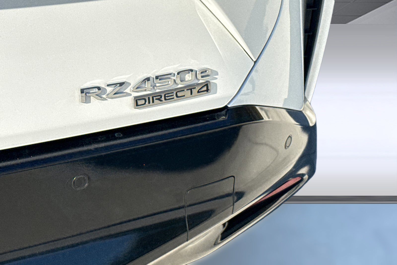 Used 2023 Lexus RZ 450e Premium w/ Technology Package image 21