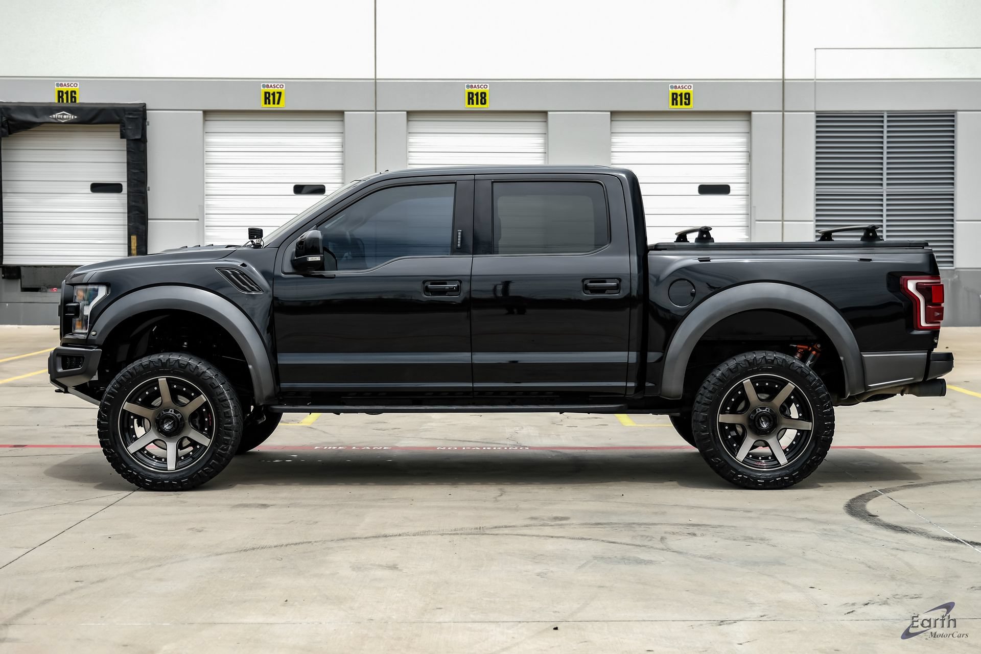Used 2019 Ford F150 Raptor w/ Equipment Group 802A Luxury AWD/4WD image 7