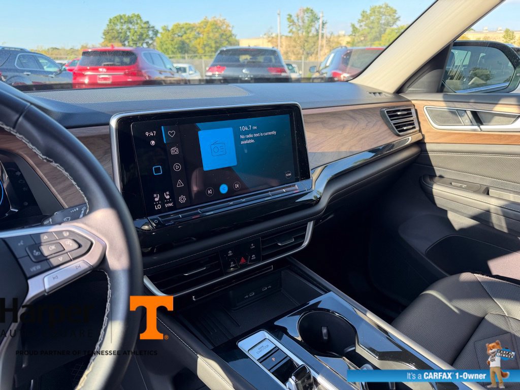 Used 2025 Volkswagen Atlas SE w/ Panoramic Sunroof Package AWD/4WD image 15