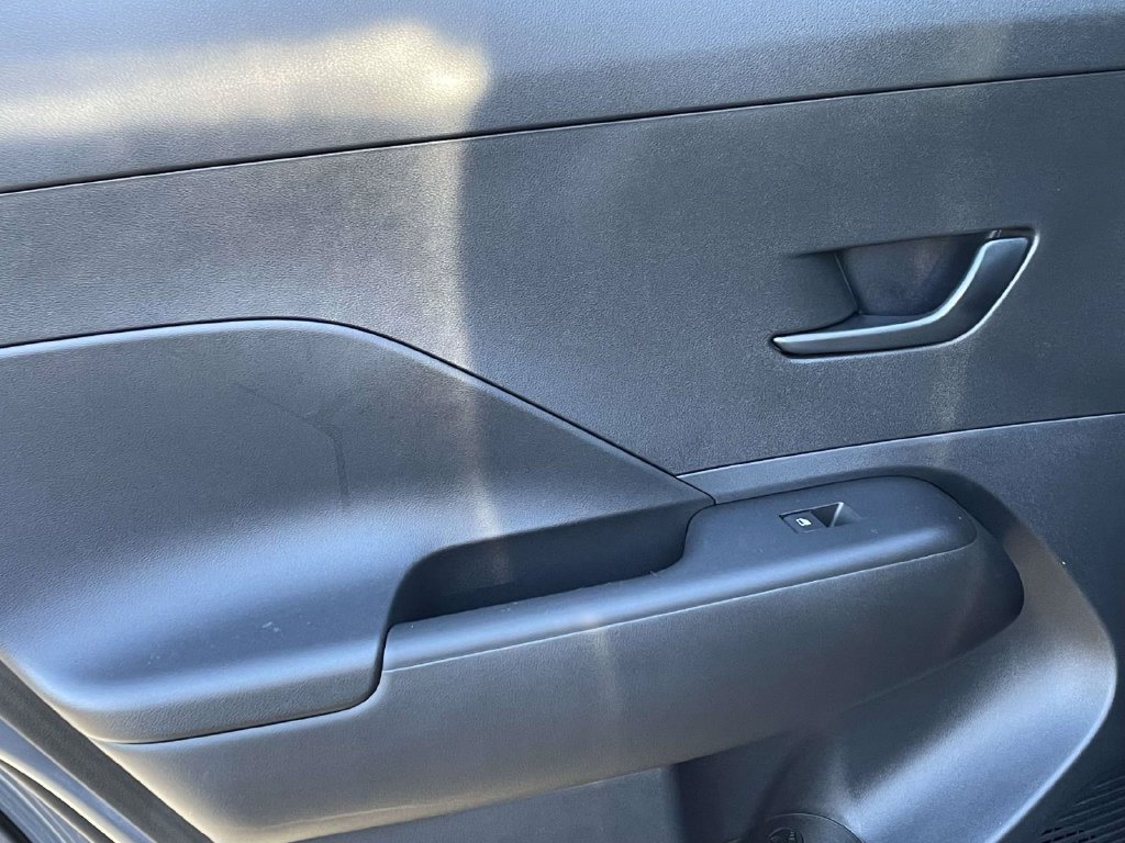 New 2026 Hyundai Kona SE FWD image 8