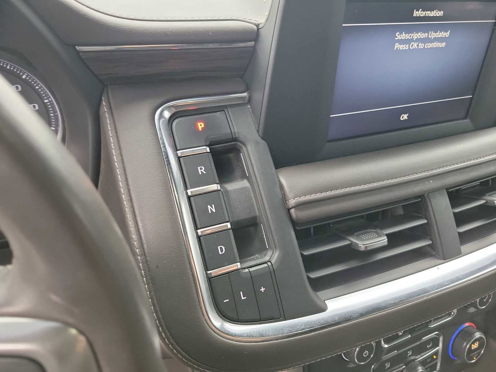 Used 2023 Chevrolet Tahoe LS image 17