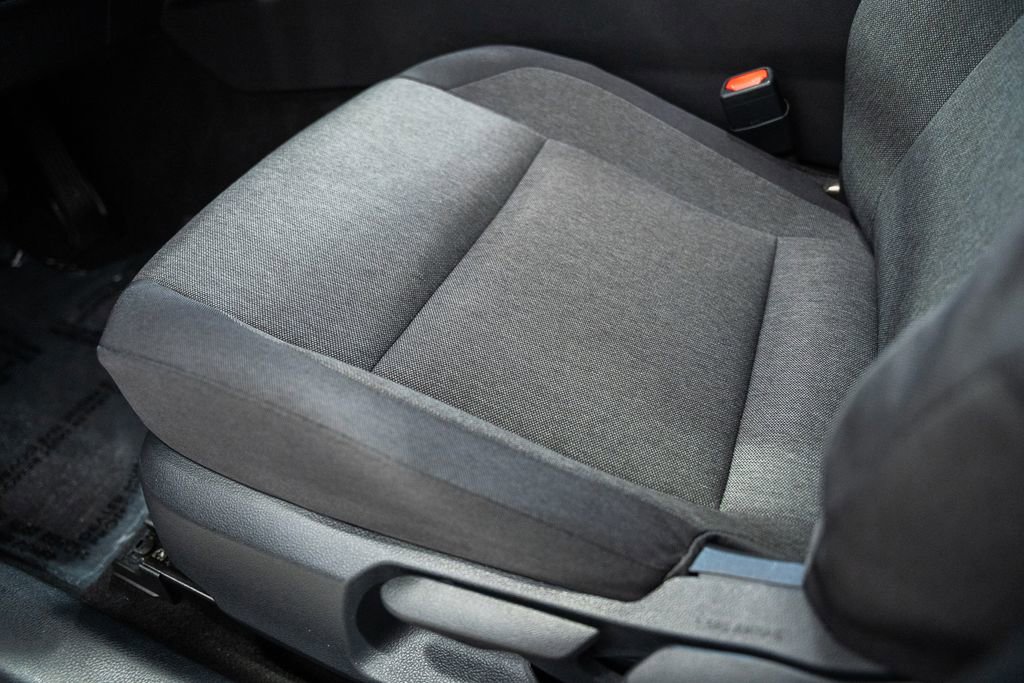 Used 2025 Toyota Camry LE image 30