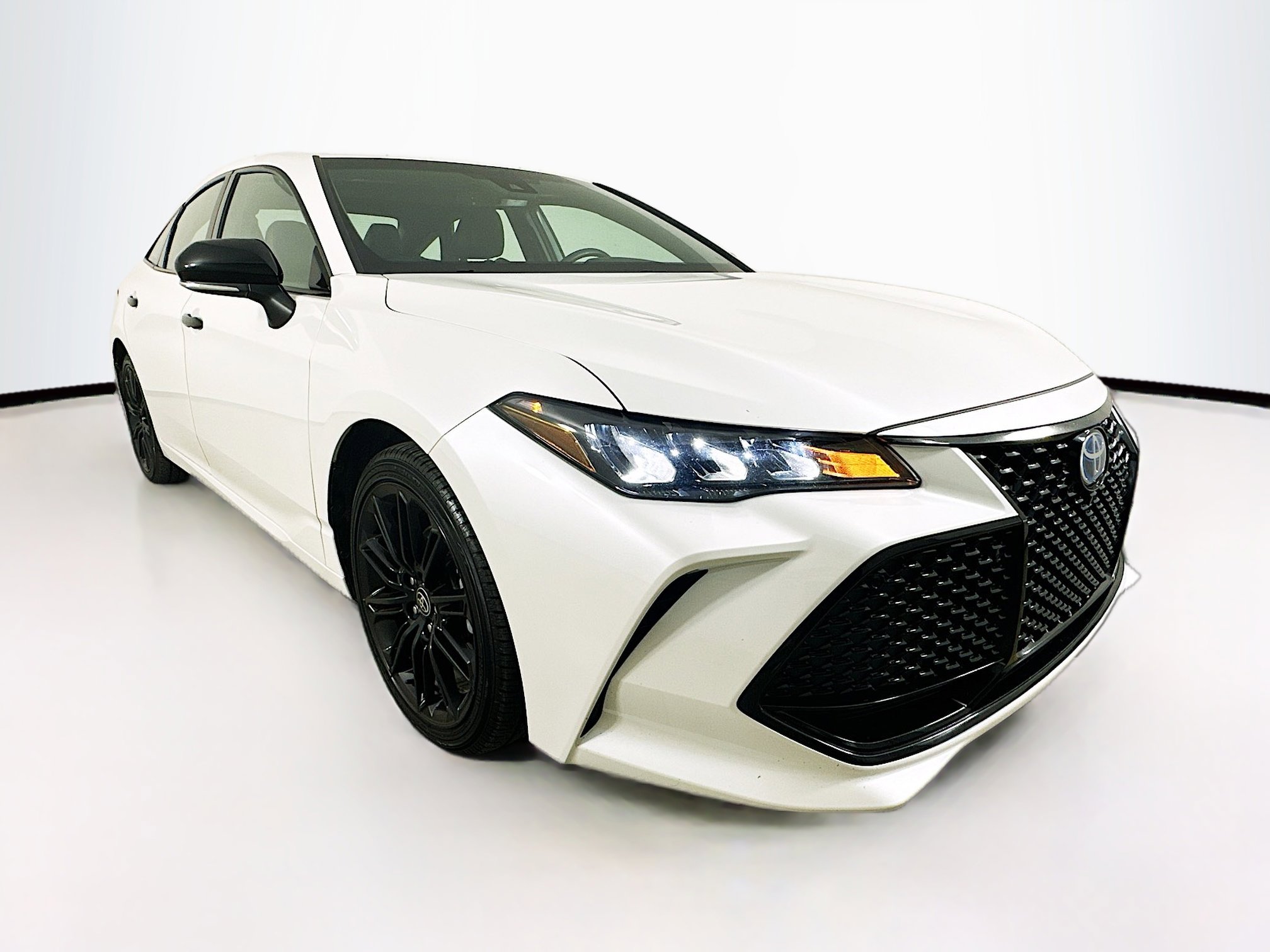 Used 2022 Toyota Avalon XSE