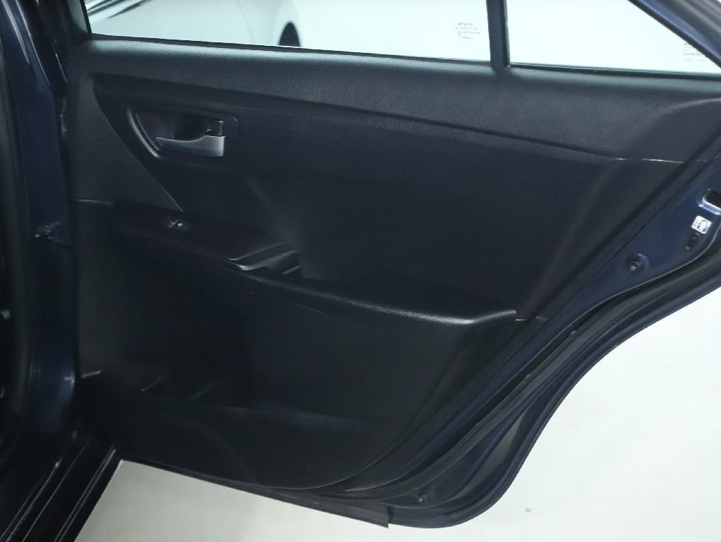 Used 2017 Toyota Camry XLE image 30