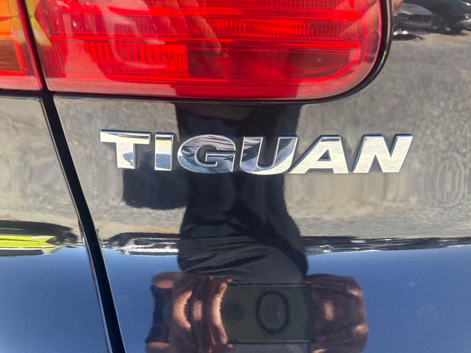 Used 2012 Volkswagen Tiguan S FWD image 11