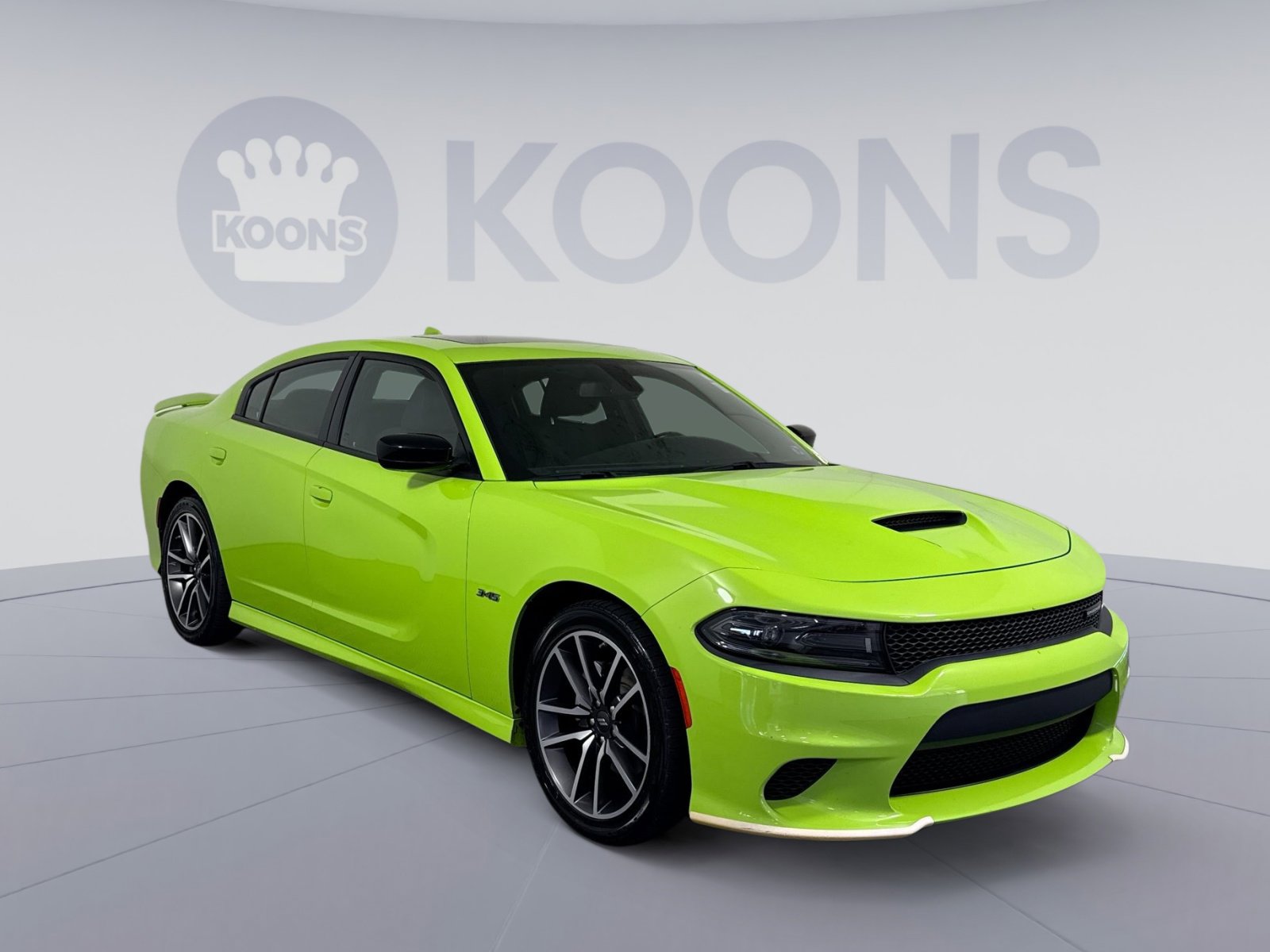 Used 2023 Dodge Charger R/T w/ Navigation & Travel Group RWD image 10