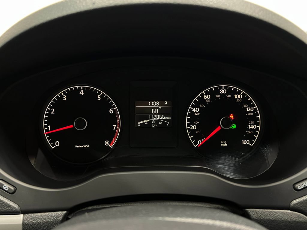 Used 2011 Volkswagen Jetta SEL image 22