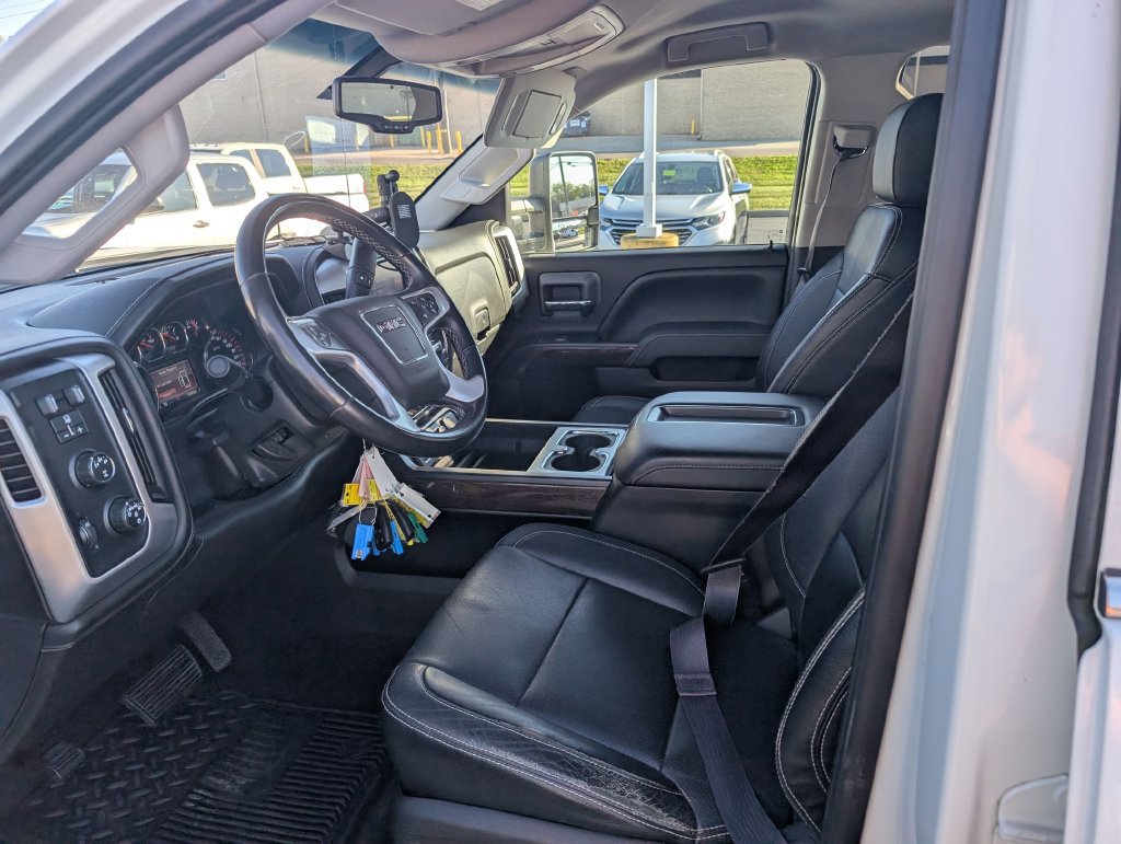 Used 2015 GMC Sierra 3500 SLE w/ SLE Preferred Package AWD/4WD image 16