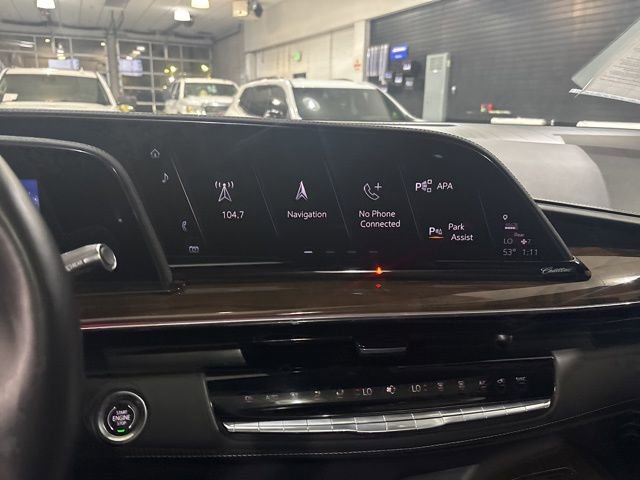 Used 2024 Cadillac Escalade Premium Luxury Platinum image 26