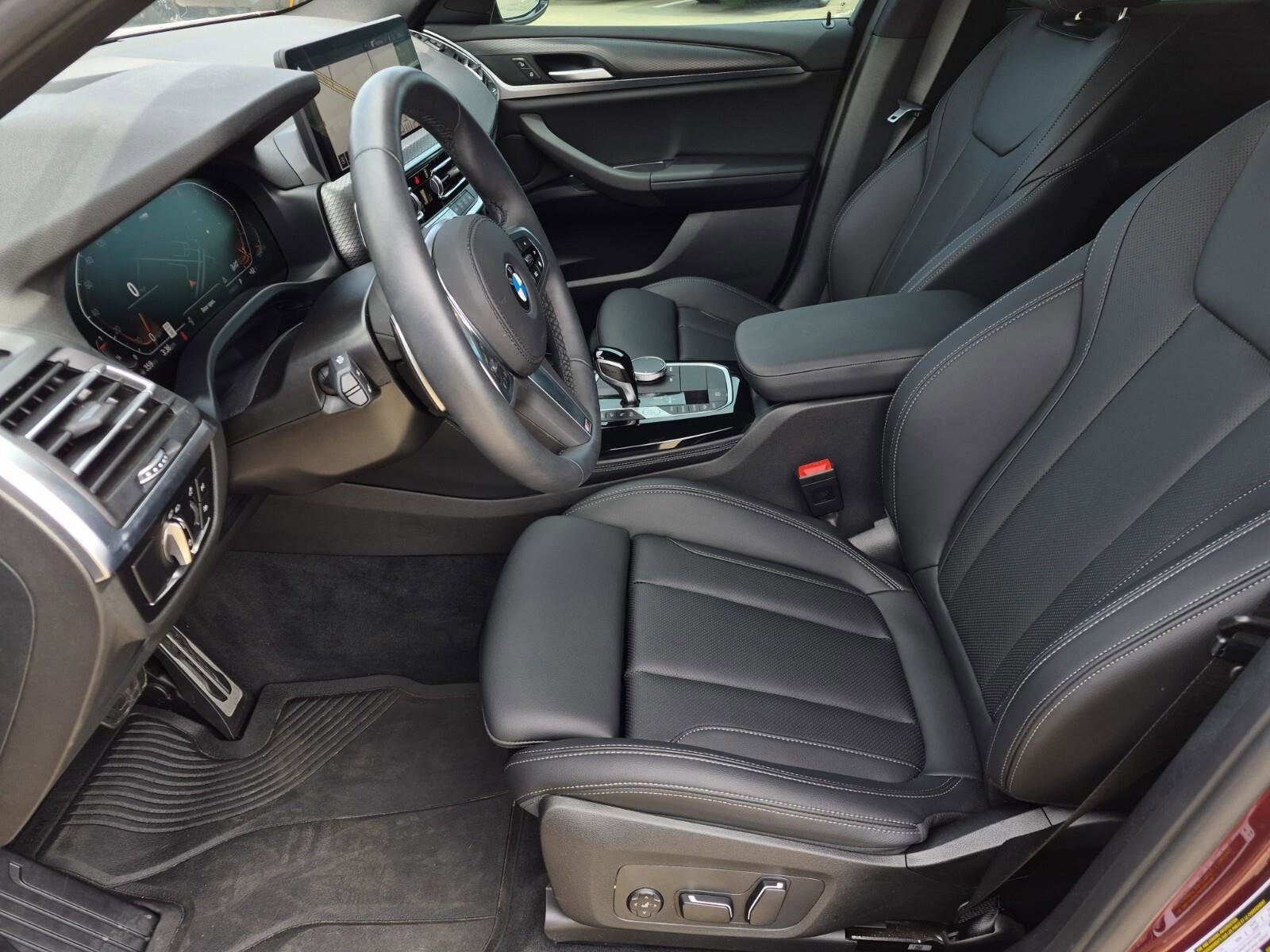 Certified 2025 BMW X4 xDrive30i AWD/4WD image 13