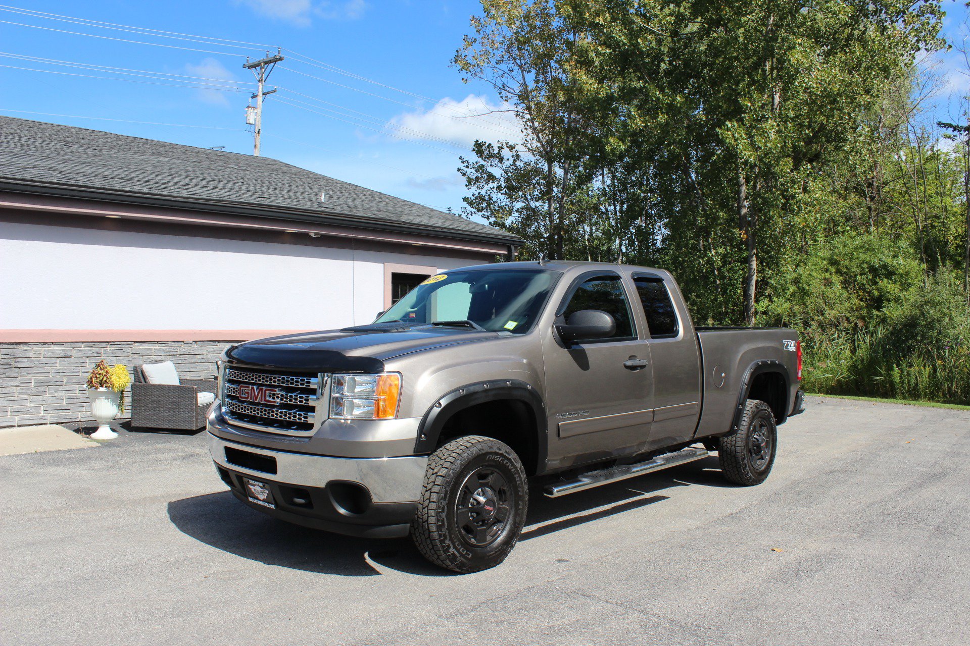 Used 2012 GMC Sierra 2500 SLE w/ Snow Plow Prep Package AWD/4WD image 11