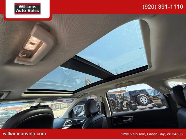 Used 2017 Ford Edge SEL w/ Equipment Group 201A AWD/4WD image 2