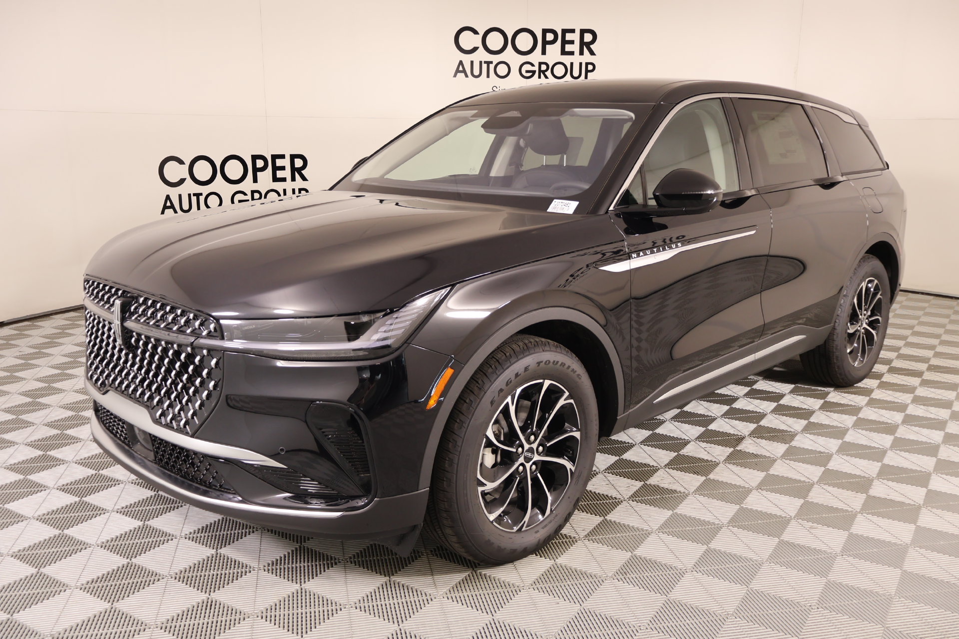 New 2026 Lincoln Nautilus Premier AWD/4WD image 11