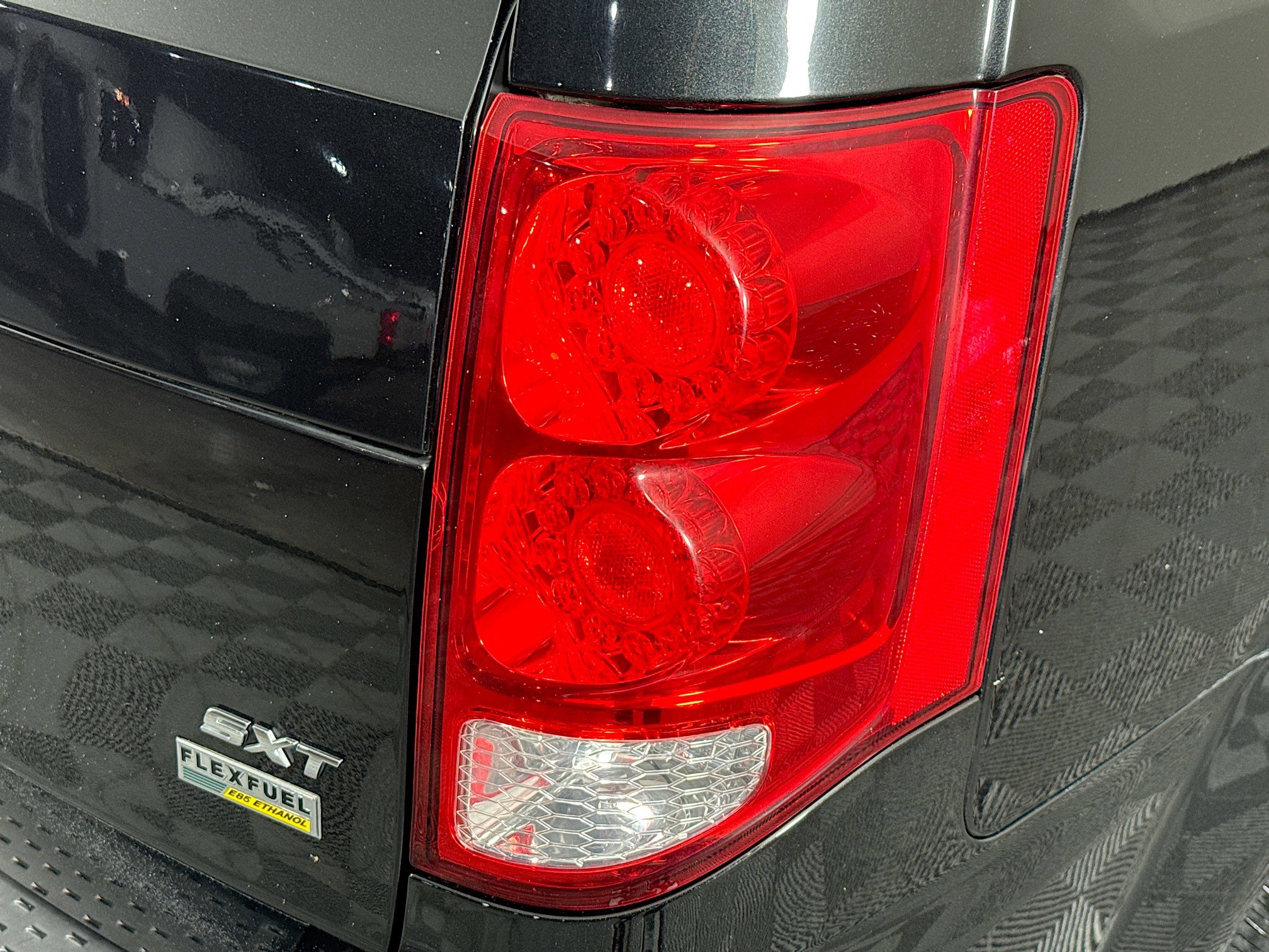 Used 2019 Dodge Grand Caravan SXT image 32