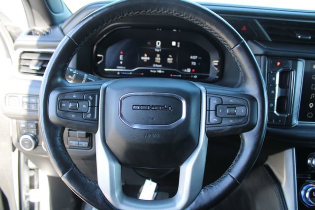 Used 2022 GMC Yukon XL Denali w/ Denali Premium Package AWD/4WD image 22