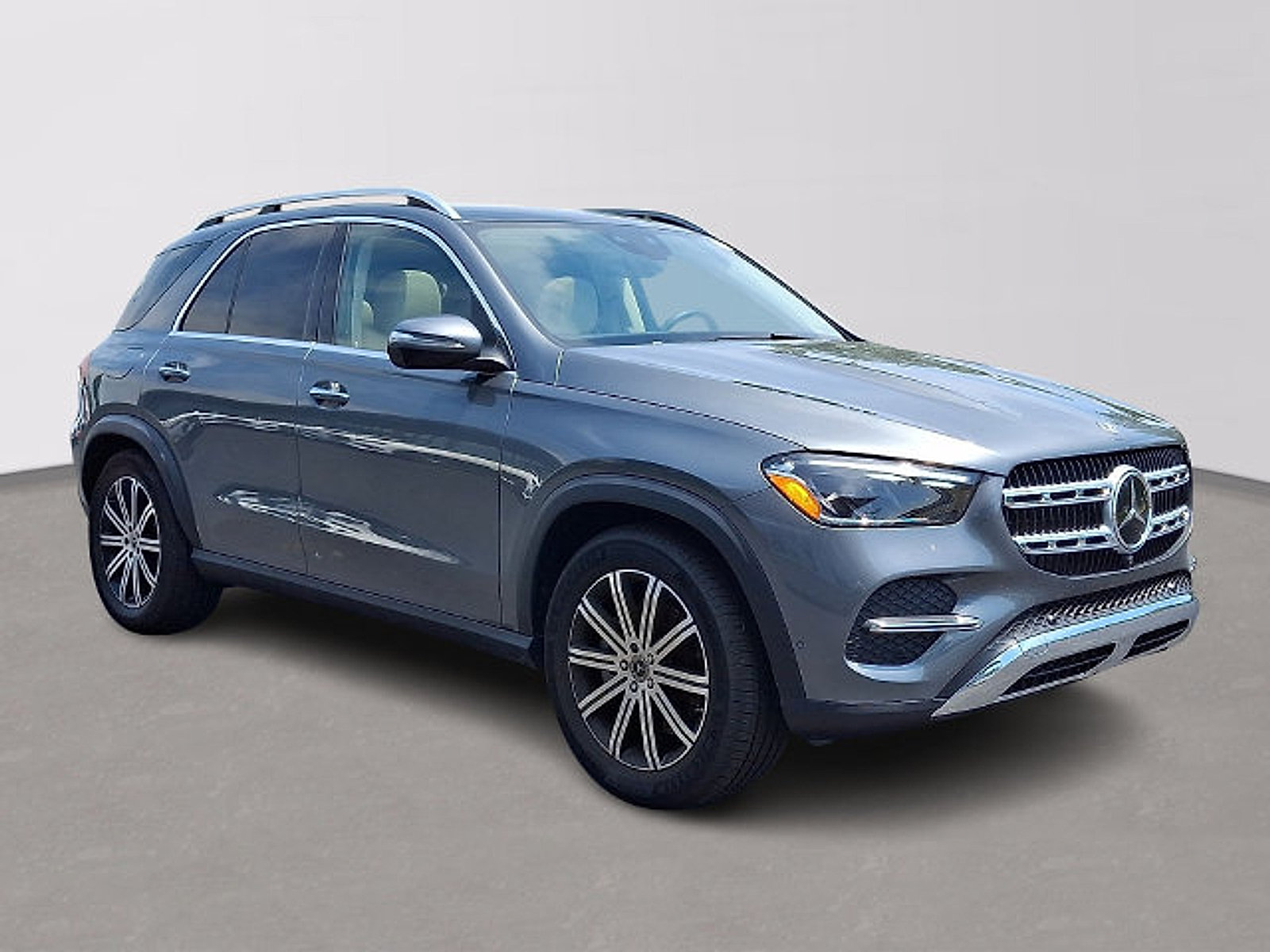Used 2026 Mercedes-Benz GLE 350 4MATIC image 3