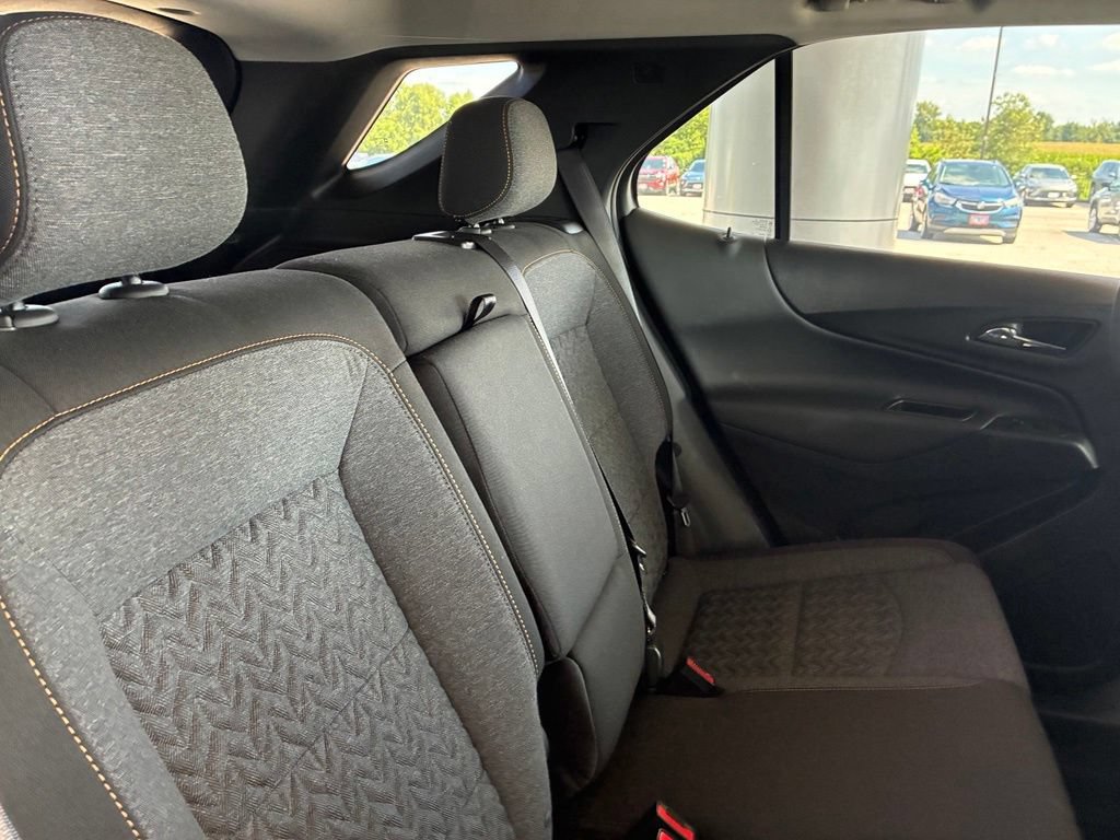 Used 2023 Chevrolet Equinox LT FWD image 18